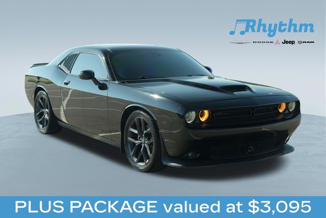 Pitch Black Clearcoat 2022 Dodge Challenger Coupe Rear-Wheel Drive 8-Speed Automatic