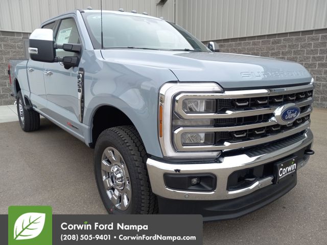 Glacier Gray Metallic Tri-Coat 2026 Ford F-250 Super Duty Pickup Truck Four-Wheel Drive Automatic