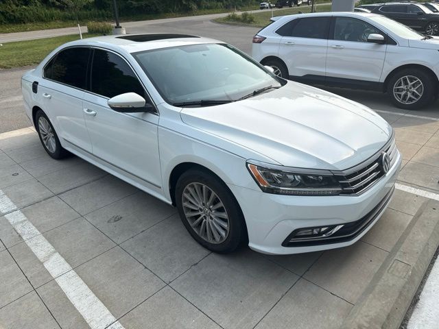 2017 Volkswagen Passat 1.8T SE White at Bob Ruth Ford