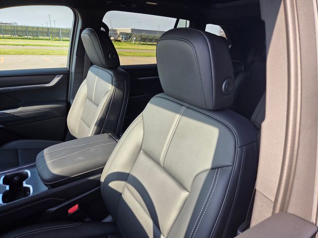 2026 GMC Acadia Elevation - Photo 12