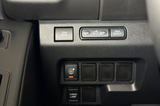 Used 2025 Nissan Frontier Truck