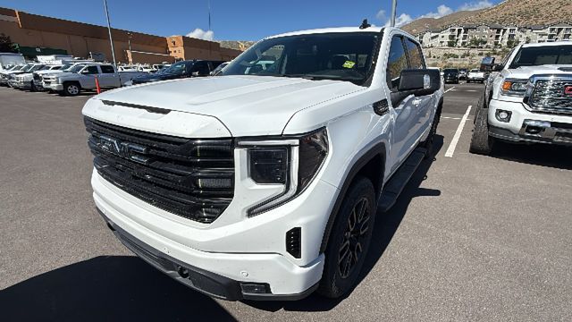2025 GMC Sierra 1500 Elevation Crew Cab 4WD