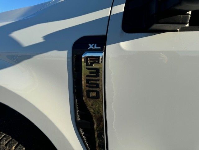 2023 Ford F-350SD XL photo