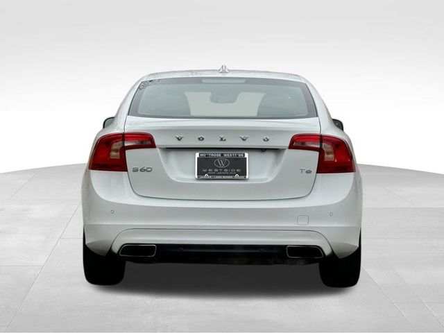 2015 Volvo S60 T6 Platinum 4