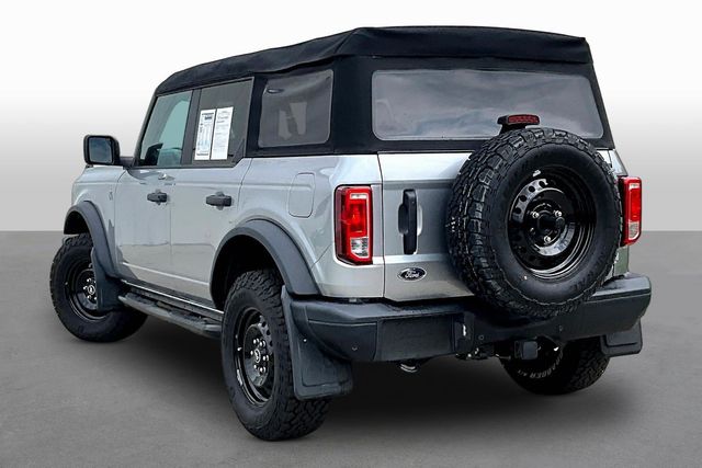 2023 Ford Bronco Black Diamond - 3