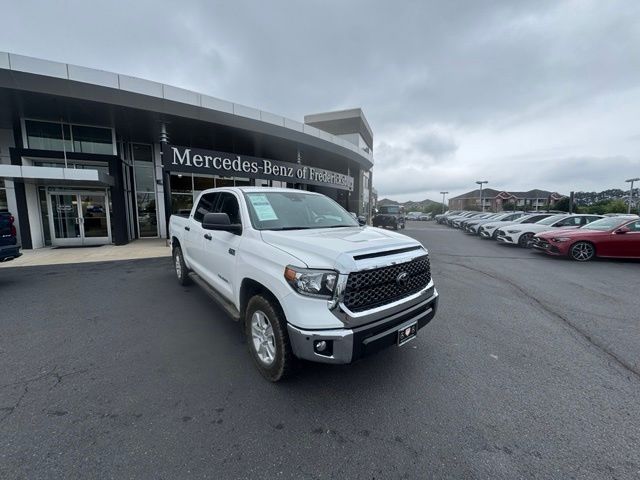 Super White 2021 Toyota Tundra Pickup Truck 4X2 6-Speed Automatic Overdrive