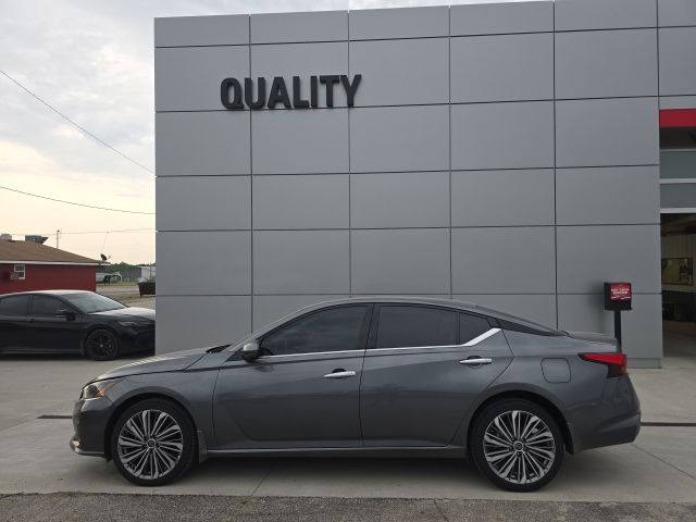 2023 Nissan Altima 2.5 SL