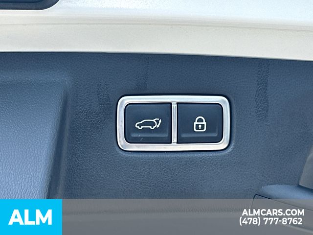 Used 2023 White Kia EX image 22