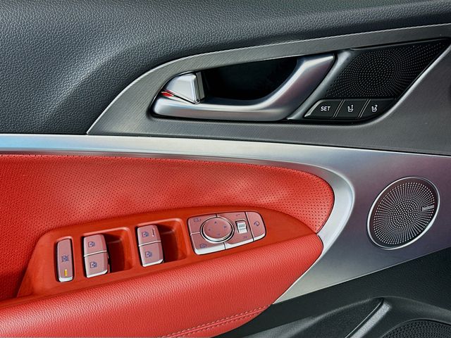 Thumbnail: 2025 Genesis G70 - 18