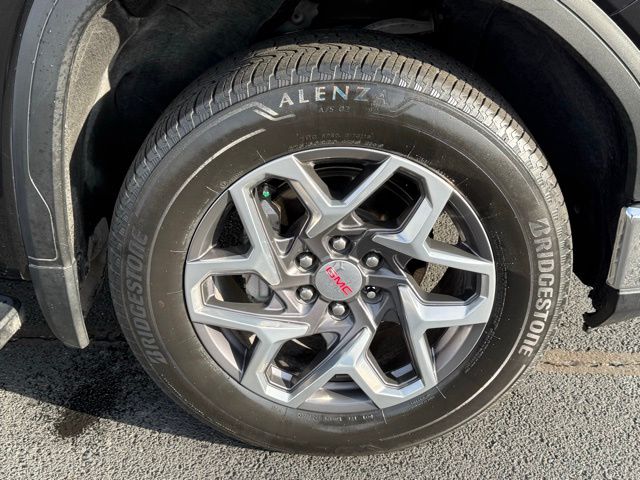 used 2022 GMC Sierra 1500 car, priced at $44,388