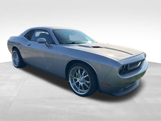 2013 Dodge Challenger SXT photo