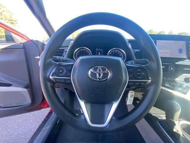 2023 Toyota Camry LE 4