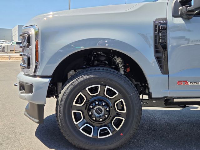2026 Ford F-350 Super Duty Platinum - Photo 5