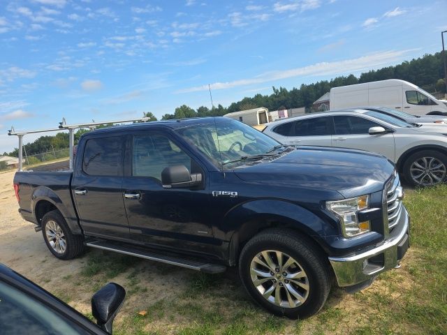 Used 2015 Blue Jeans Metallic Ford XLT image 3