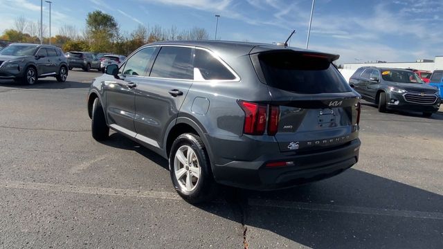 2022 Kia Sorento LX 6