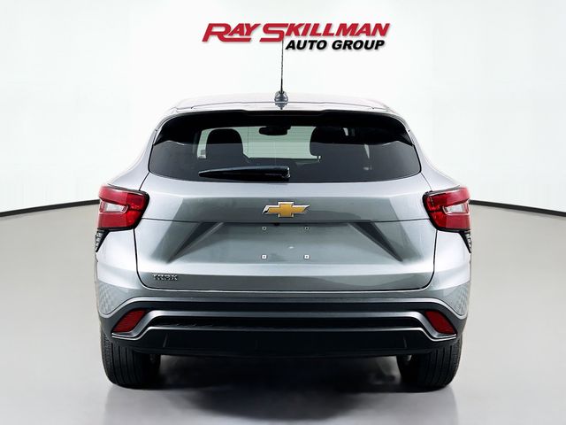 Used 2025 Gray Chevrolet LS image 6