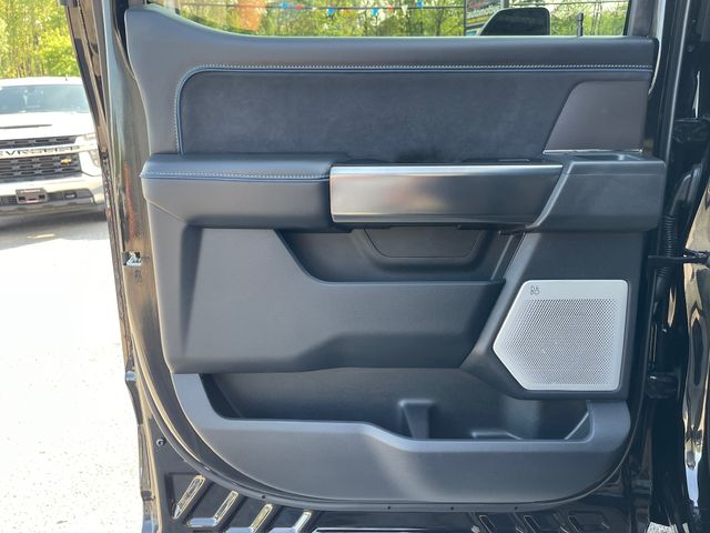 2026 Ford F-250SD Platinum - Agate Black Metallic exterior view 11