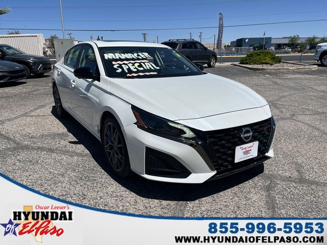 Pearl White Tricoat 2024 Nissan Altima Sedan Front-Wheel Drive Continuously Variable Transmission