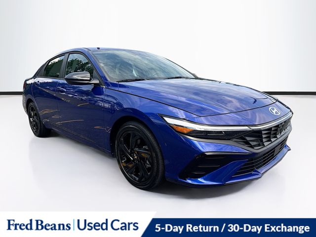 Intense Blue 2026 Hyundai Elantra Sedan Front-Wheel Drive Continuously Variable Transmission