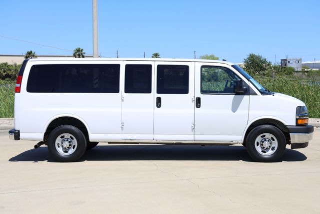 2017 Chevrolet Express 3500 LT - 3
