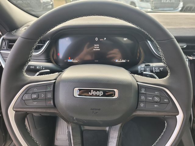 New 2025 Gray Jeep Limited image 29