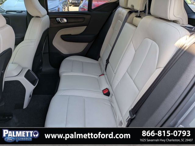 used 2019 Volvo XC40 car, priced at $22,998