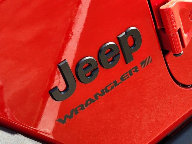 2025 Jeep Wrangler Willys 8