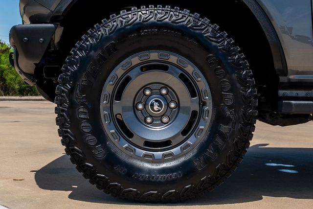2024 Ford Bronco Badlands Gray at DeMontrond Auto Country