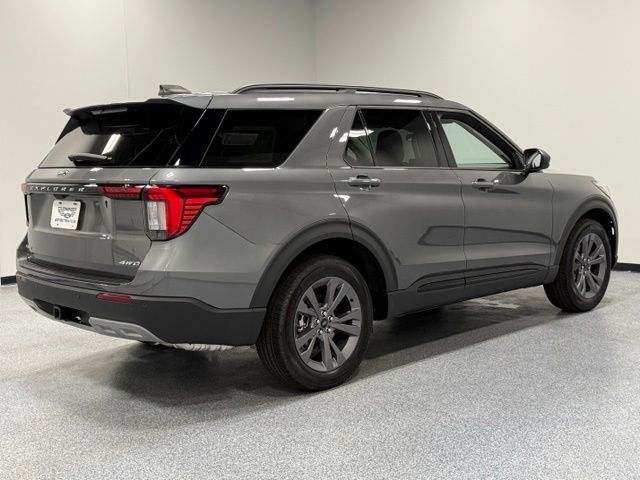 New 2026 Gray Ford Active image 8