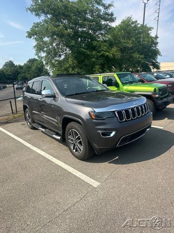Gray (Granite Crystal Metallic Clearcoat) 2019 Jeep Grand Cherokee SUV / Crossover Four-Wheel Drive 8-Speed Automatic