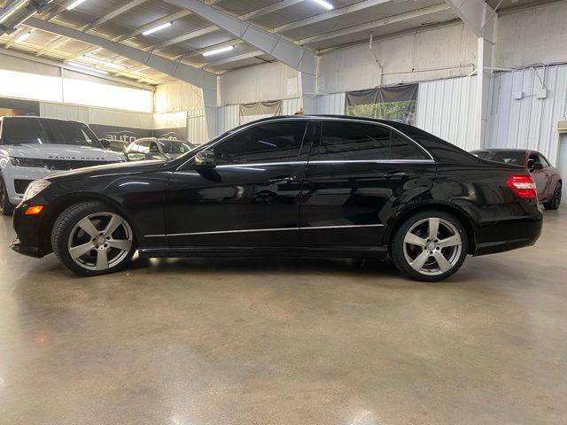 2011 Mercedes-Benz E 350 thumbnail 5