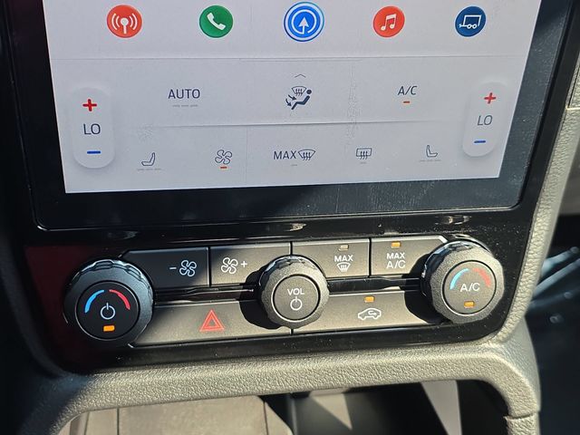 New 2026 Carbonized Gray Metallic Ford XLT image 24