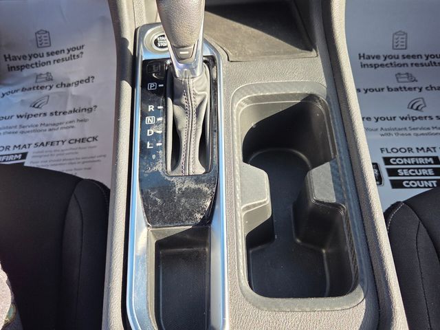 Used 2024  Nissan SV image 18