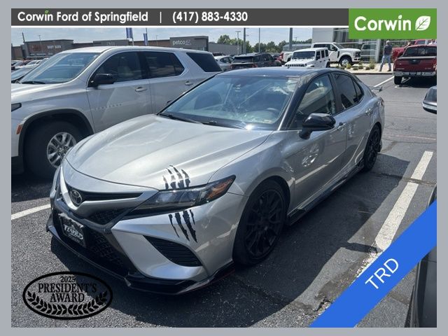 Celestial Silver Metallic 2020 Toyota Camry Sedan Front-Wheel Drive 8-Speed Automatic