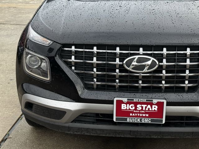 2024 Hyundai Venue SEL Black at Classic Elite Chevrolet Sugar Land