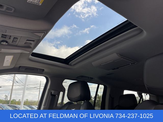 Used 2018 Cadillac Escalade ESV For Sale in Livonia, MI