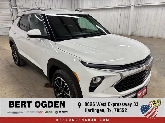 Summit White 2025 Chevrolet Trailblazer LT FWD SUV / Crossover Front-Wheel Drive Continuously Variable Transmission