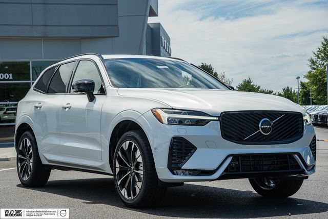 2026 Volvo XC60 B5 Plus