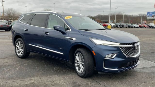 2023 Buick Enclave Avenir 2