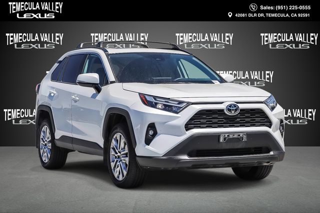 White (Wind Chill Pearl) 2025 Toyota RAV4 SUV / Crossover Front-Wheel Drive 8-Speed Automatic
