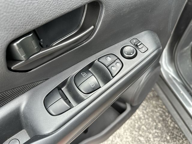 Used 2024 Gray Nissan S image 17