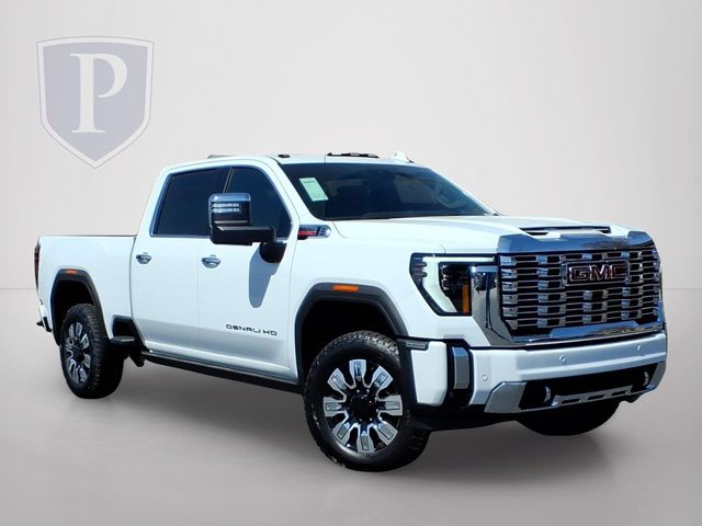Summit White 2026 GMC Sierra 2500HD Denali Crew Cab 4WD Pickup Truck Four-Wheel Drive Automatic