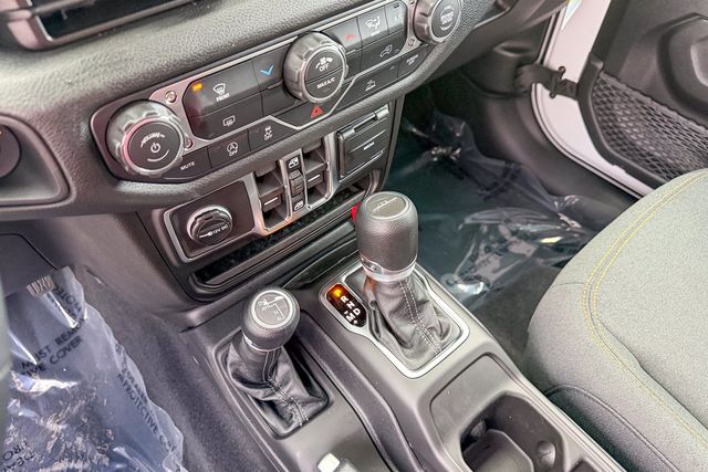new 2026 Jeep Gladiator car, priced at $37,335