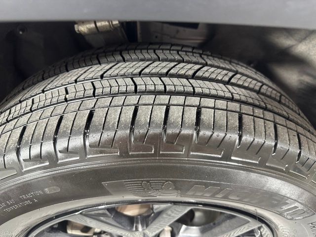 Used 2025 Jeep Grand Cherokee SUV