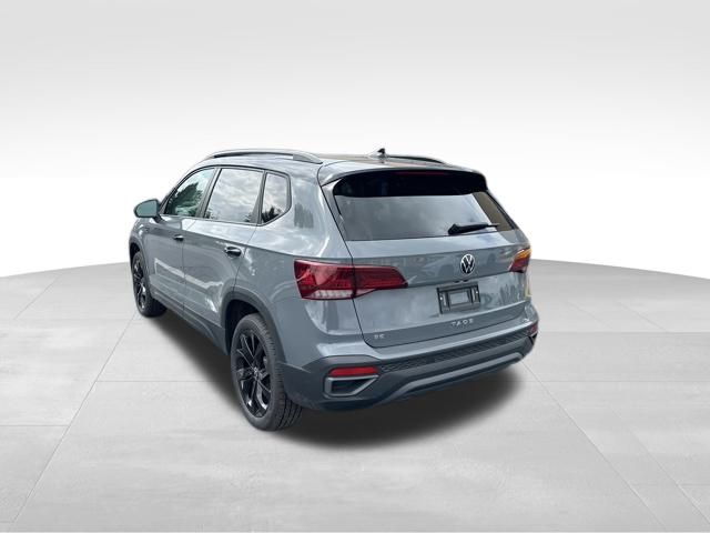 2024 Volkswagen Taos 1.5T SE photo