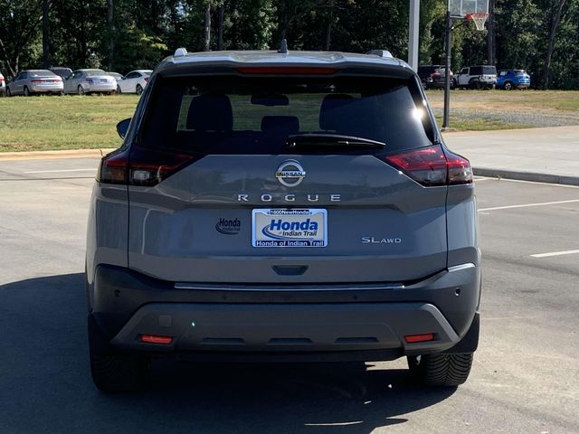 2021 Nissan Rogue SL 9