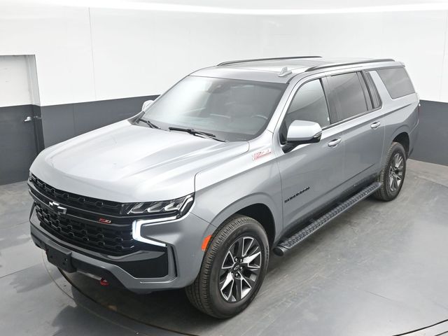 Used 2023 Gray Chevrolet Z71 image 40