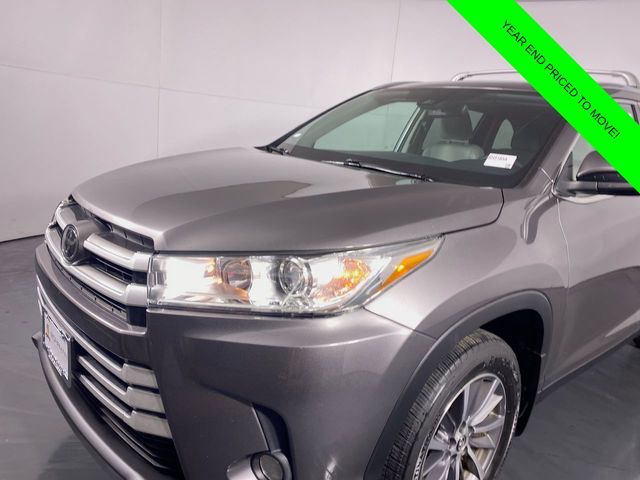 2019 Toyota Highlander XLE 29