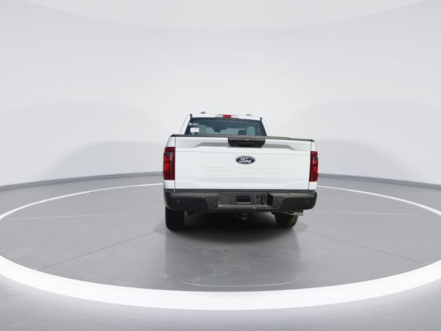 New 2026 Oxford White Ford XL image 7
