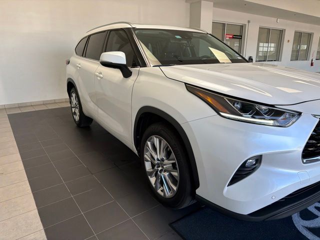 2025 Toyota Highlander Limited Beige at Gullo Toyota